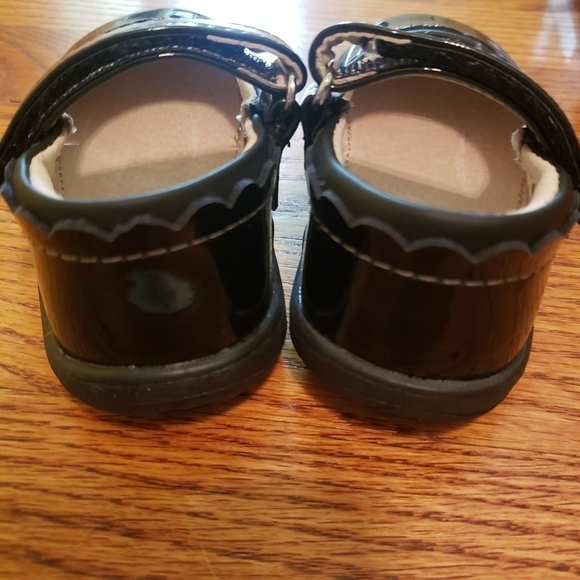 See Kai Run Mary Jane II Black Patent Shoes - Picture 8 of 12